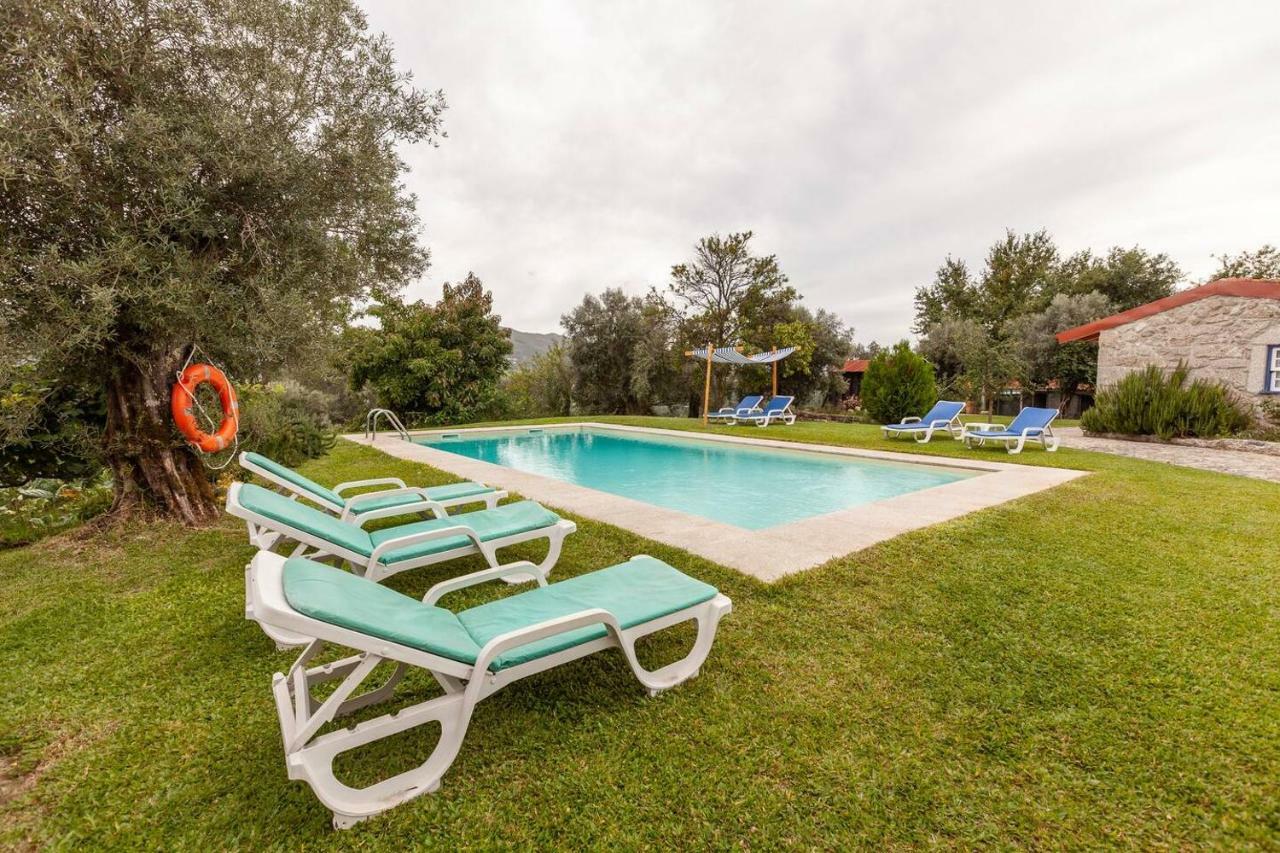 Eido Do Carvalhoso - Casa De Campo Em อาร์กอสเดวัลเดเวซ ภายนอก รูปภาพ
